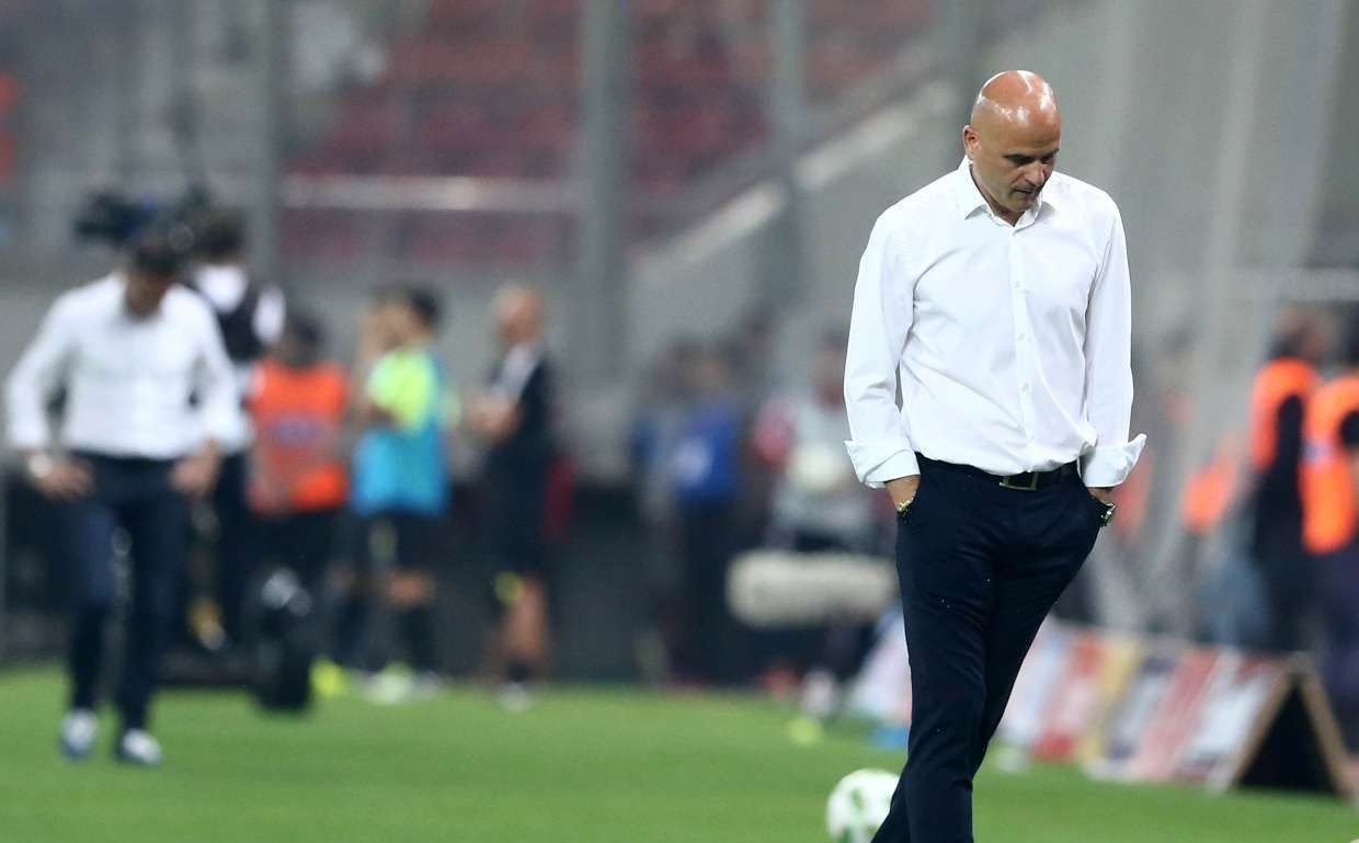 Ενα ντέρμπι… χωρίς προπονητές