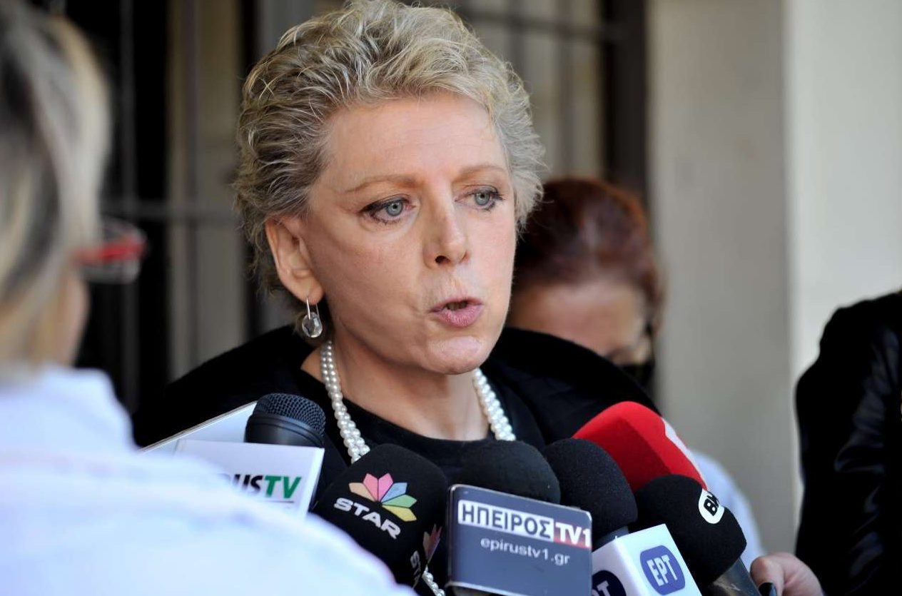 Η Ελενα Ακρίτα στη δίκη για τον Βαγγέλη Γιακουμάκη