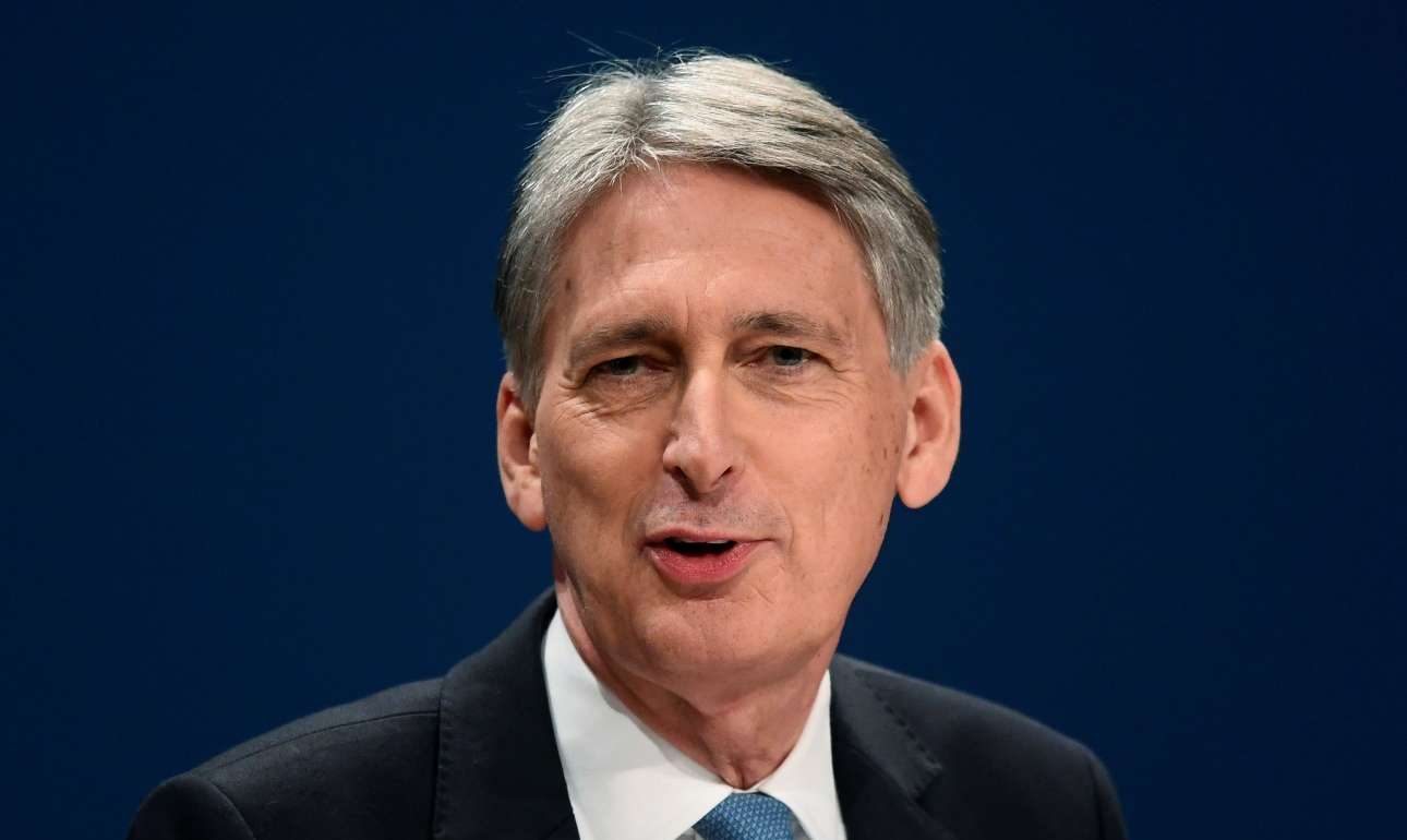 O άτολμος υπουργός που «φοβάται» το Brexit