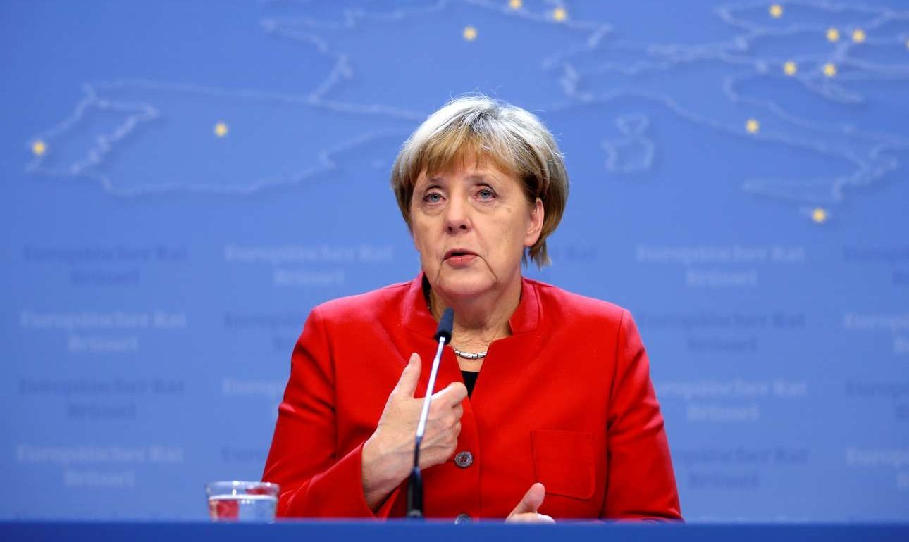 Η Μέρκελ τα βάζει με τις μηχανές αναζήτησης