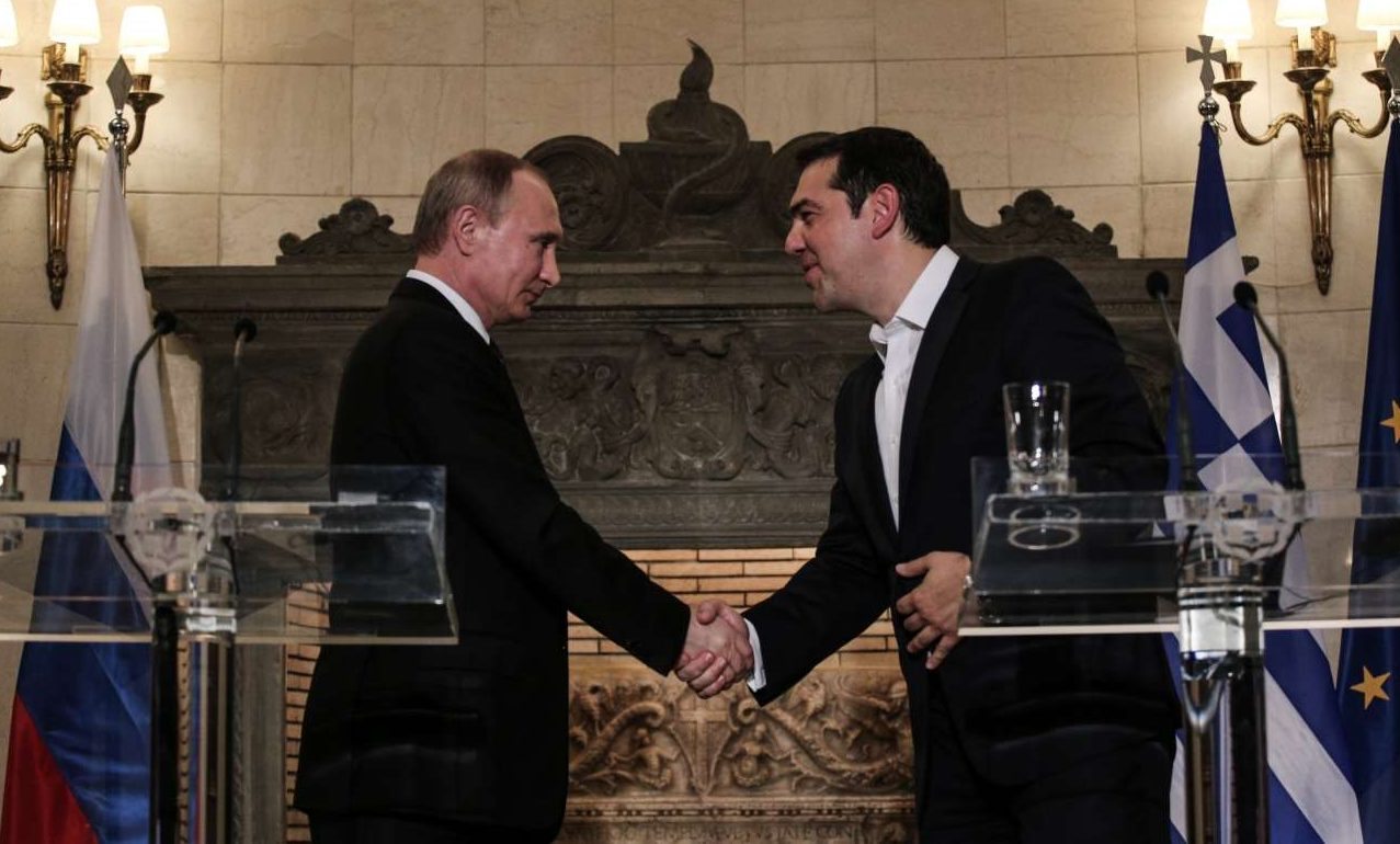 Ο Ολάντ «αποκαλύπτει» αίτημα Τσίπρα προς τον Πούτιν για «ρωσικές δραχμές»