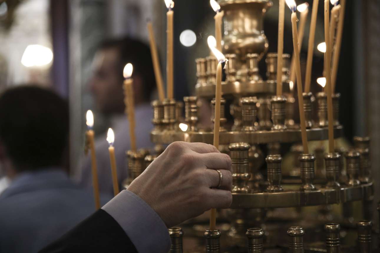 O καθήμενος ιεράρχης και οι αντιδράσεις