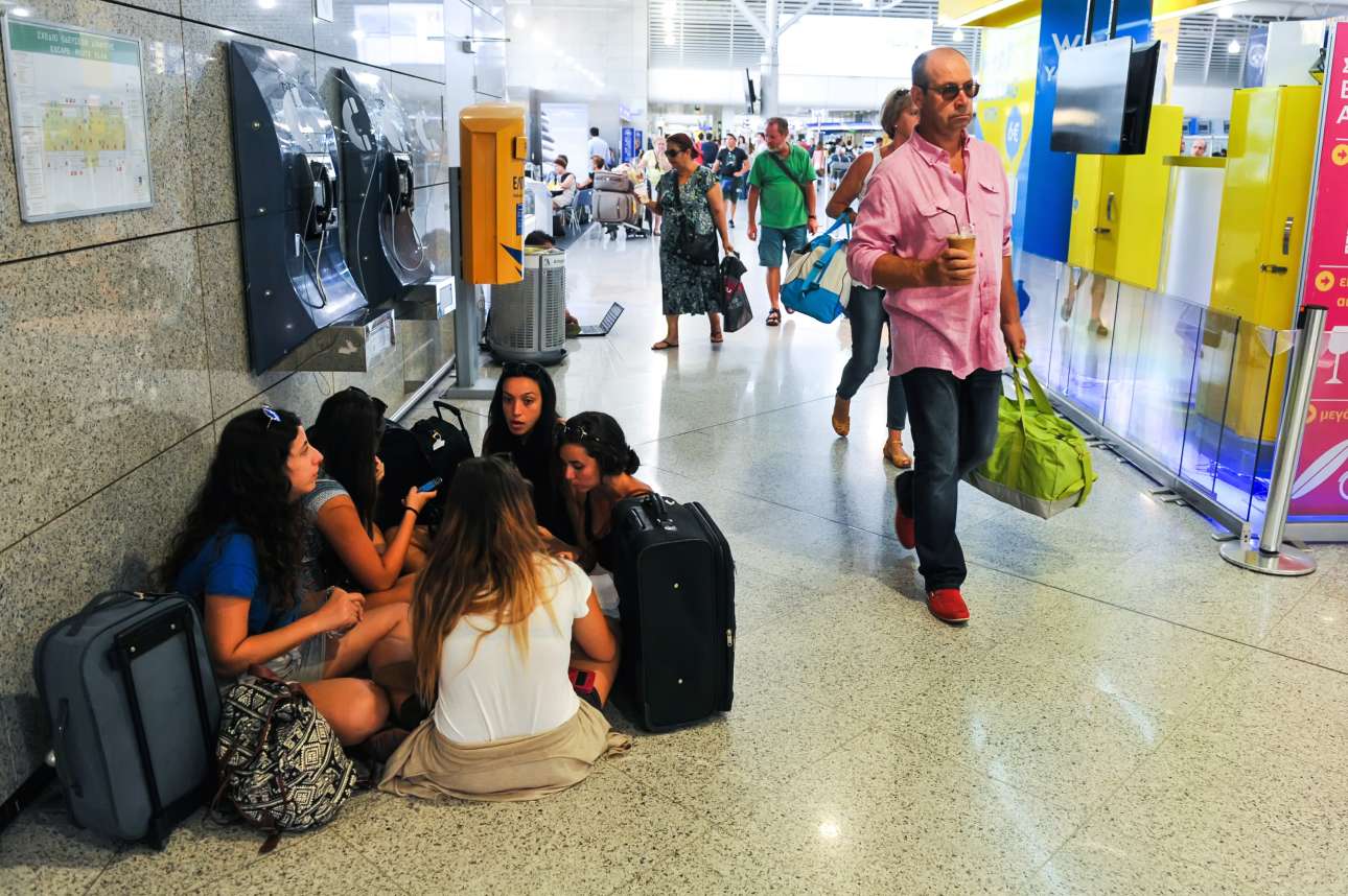 Δεν θα απεργήσουν οι ελεγκτές εναέριας κυκλοφορίας