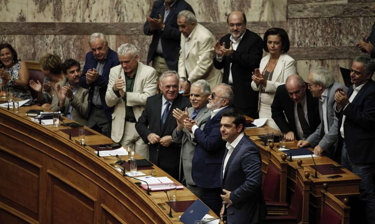 Τι ανασχηματισμό θα κάνει ο Τσίπρας;