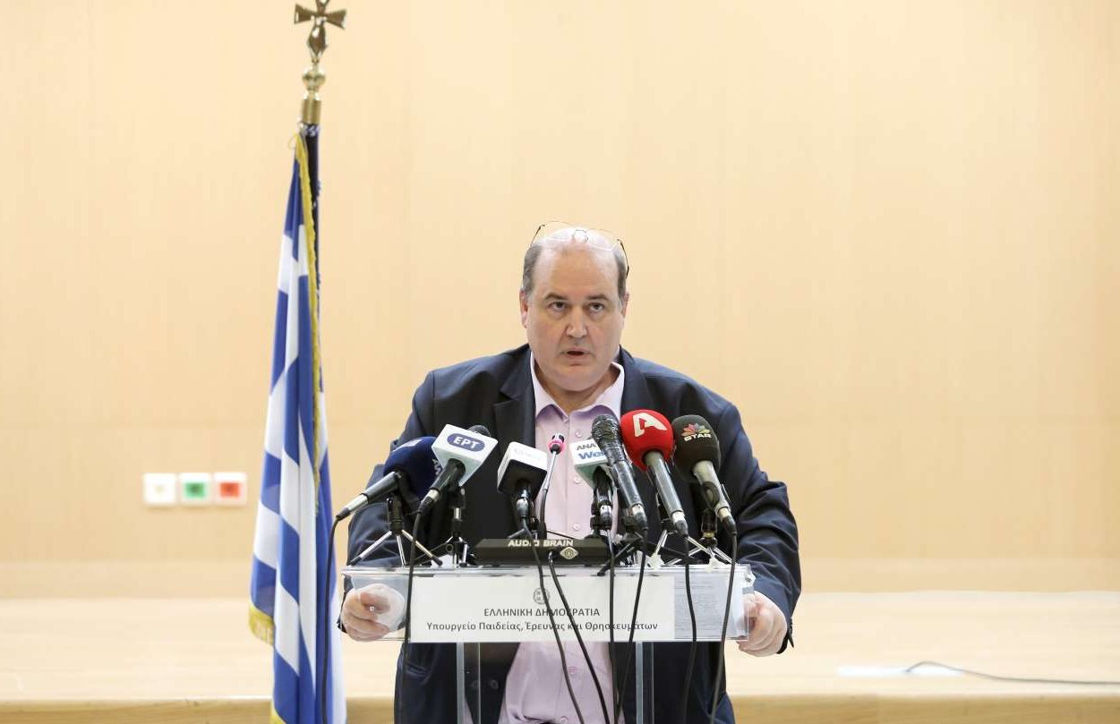 «Εξάψαλμος» Φίλη σε Τσίπρα, Ιερώνυμο, Καμμένο