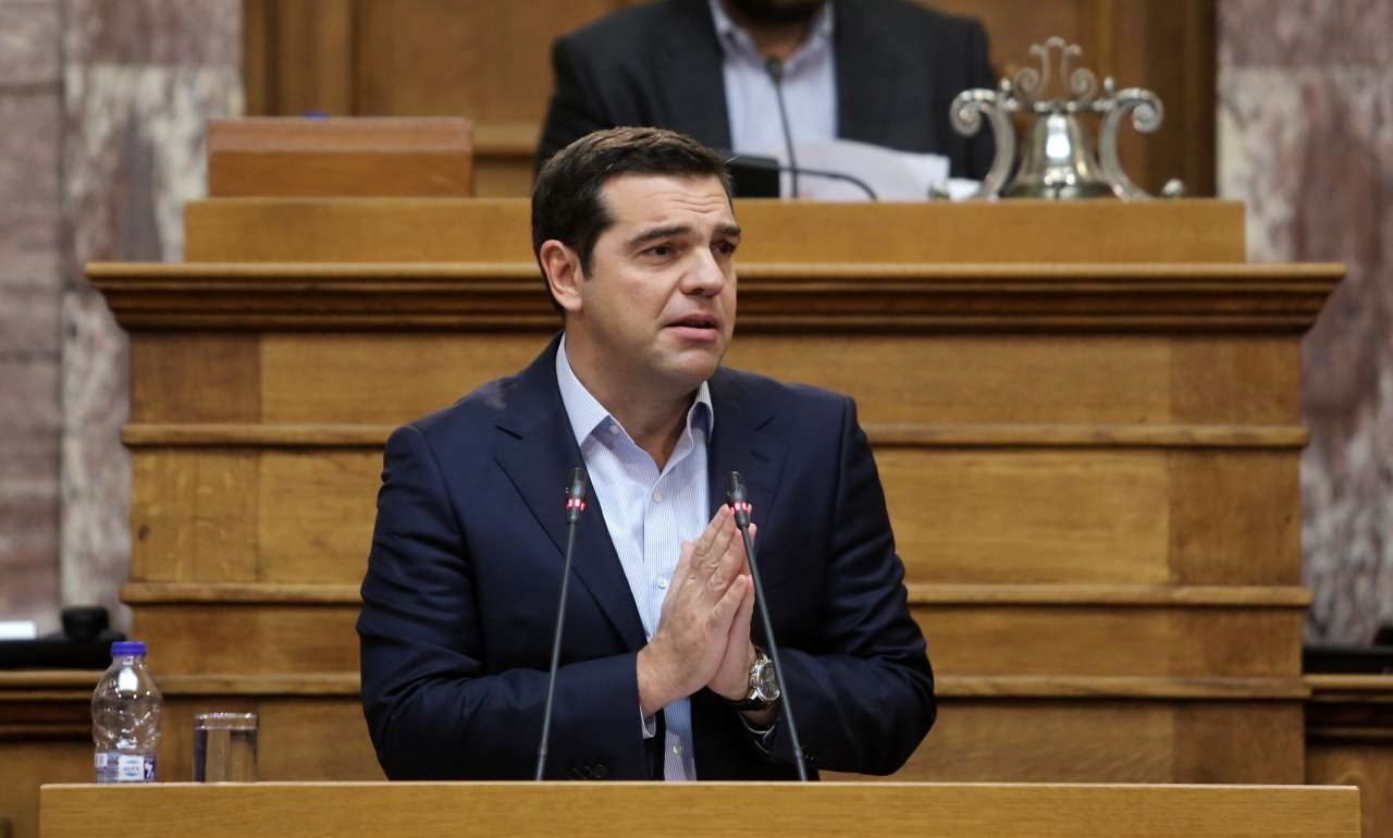 Ο Τσίπρας κατηγορεί τον Μητσοτάκη για «σχέδιο 4ου μνημονίου»