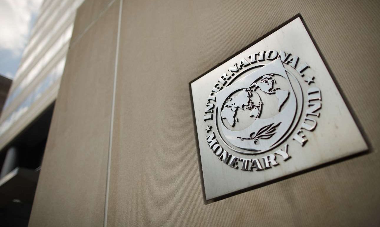 ΔΝΤ: Δεν αποκλείει παραμονή στο ελληνικό πρόγραμμα