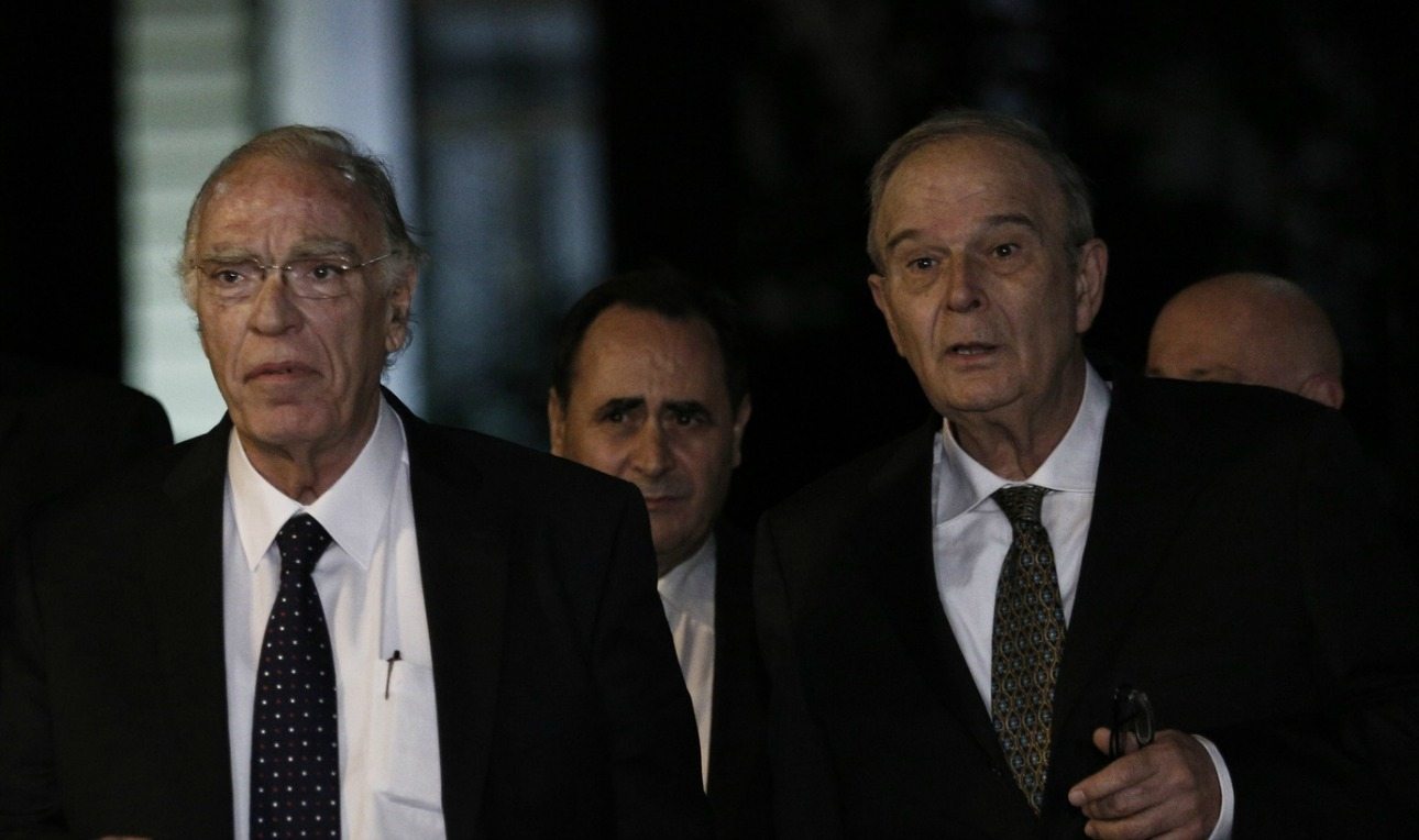 Κάτι συμβαίνει στο «δέντρο» του Βασίλη Λεβέντη