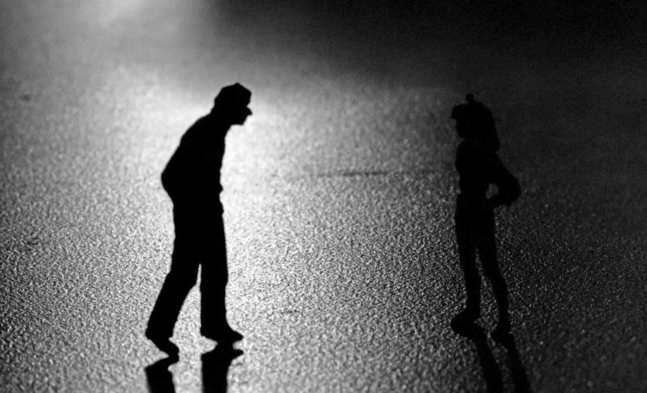 Στον ενικό…