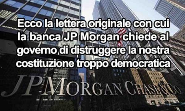 «Αυτή είναι η αυθεντική επιστολή με την οποία η JP Morgan ζητάει από την κυβέρνηση να καταστρέψει το Σύνταγμα γιατί είναι πολύ δημοκρατικό» γράφει πάνω στη φωτογραφία. Είναι ο τρόπος που αναπαρήγαγε το θέμα το συνωμοσιολογικό site HackTheMatrix