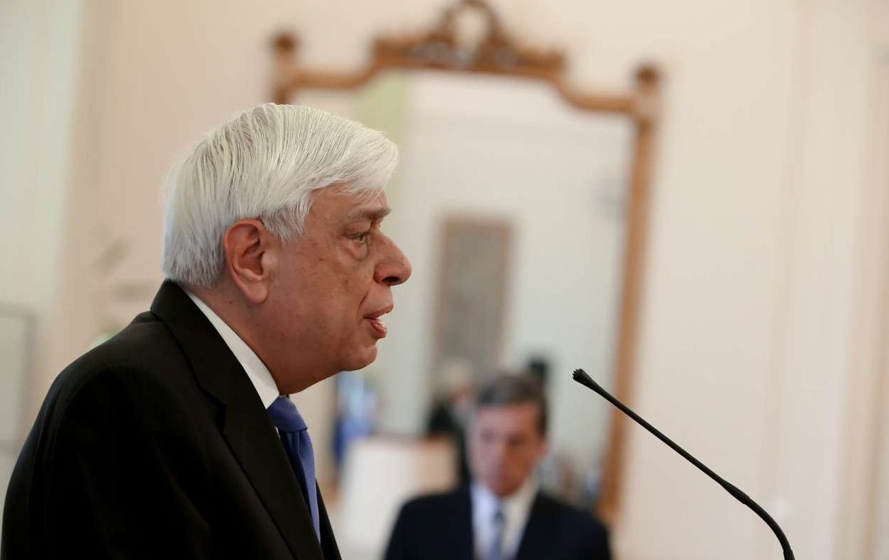 Παυλόπουλος σηκώνει τη σημαία κατά του Ερντογάν