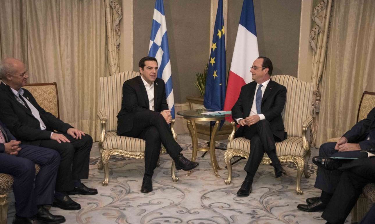 Τι έχει πει αυτήν την φορά ο Τσίπρας στον «εξομολογητή» του;