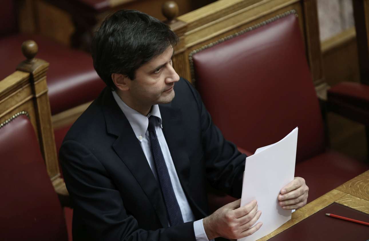 Χουλιαράκης: Το ΔΝΤ απαιτεί μέτρα 4,5 δισ. για το 2019