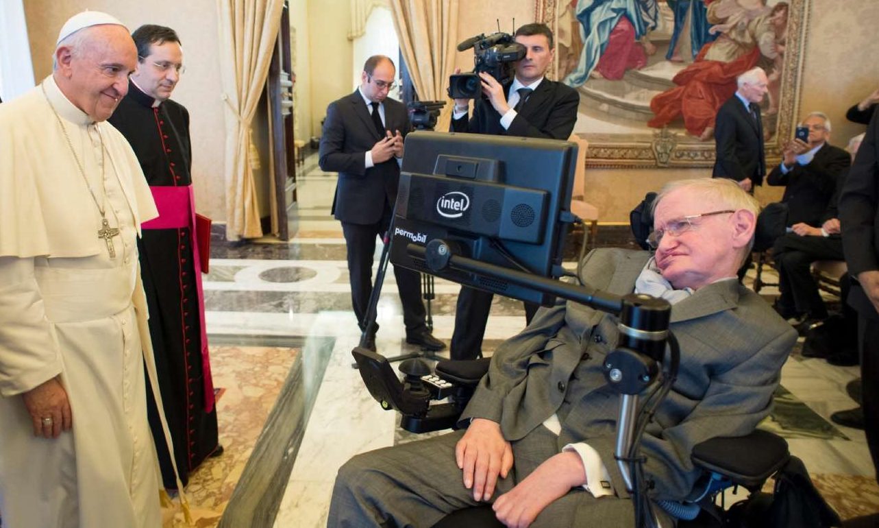 O Στίβεν Χόκινγκ, το Brexit και ο Τραμπ