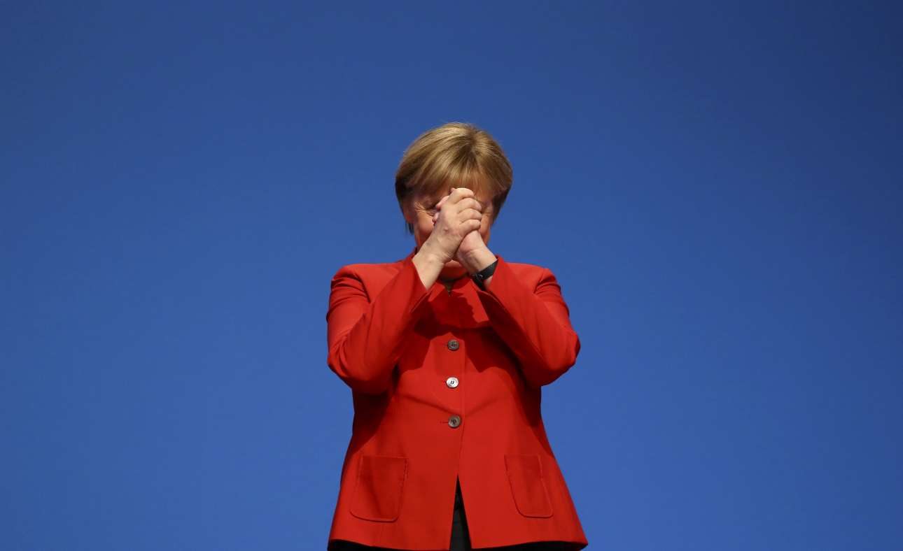 Η Μέρκελ άλλαξε την ατζέντα και κερδίζει στις δημοσκοπήσεις