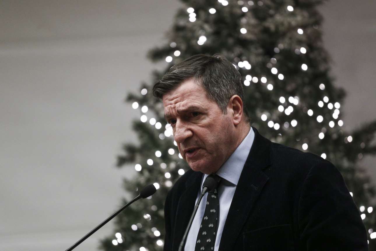 Παραίτηση Τόσκα μετά τους εμπρησμούς των τρόλεϊ, ζήτησε ο Καμίνης