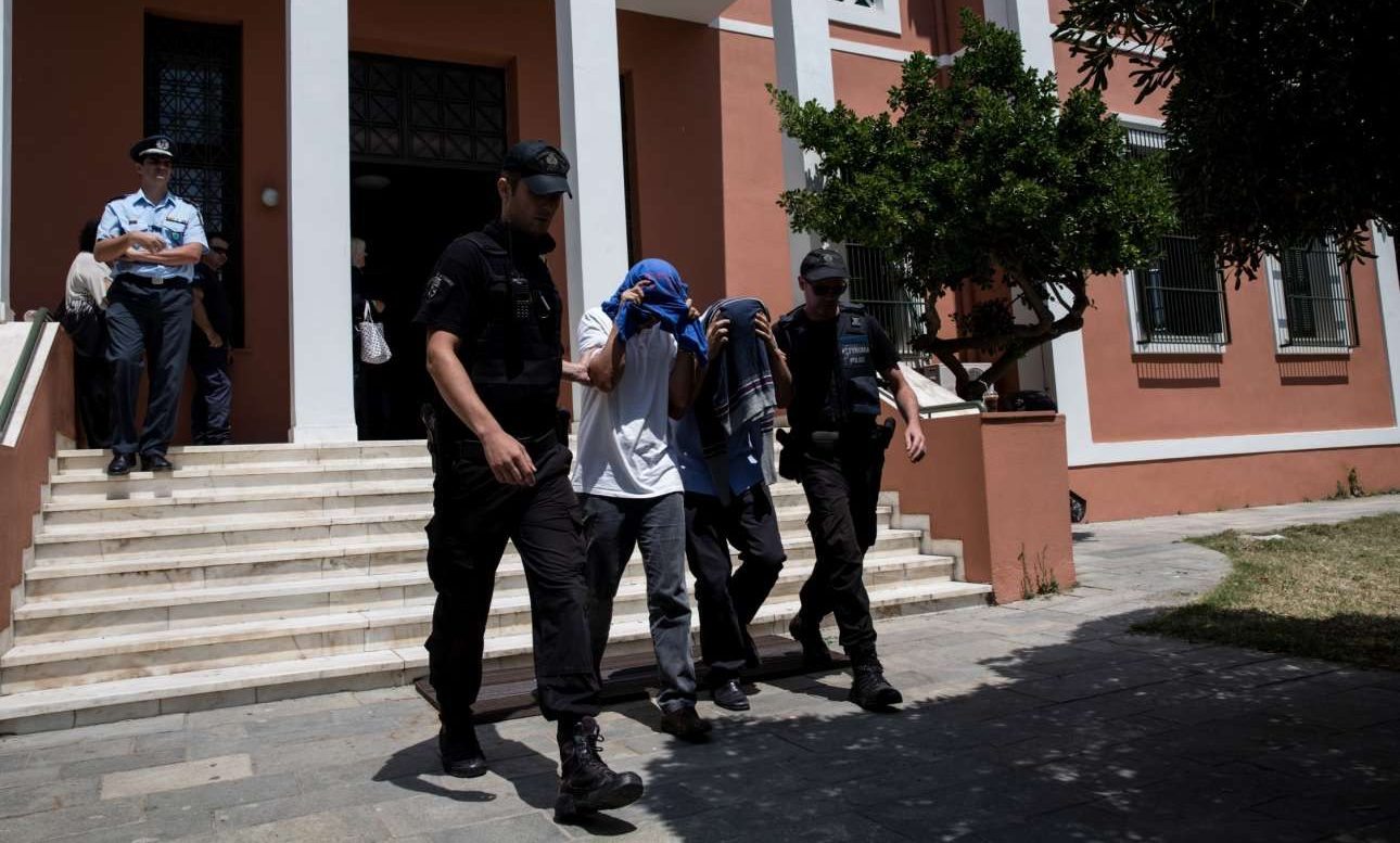 Εχετε δεσμευτεί να εκδοθούν;