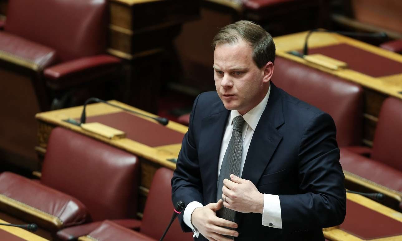 Καραμανλής: «Ο ΣΥΡΙΖΑ θα τινάξει στον αέρα τη συμφωνία για τα 14 αεροδρόμια»