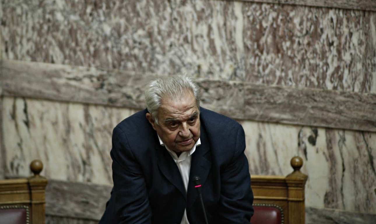 Φλαμπουράρης: «Θα προσπαθήσουμε να δώσουμε και του χρόνου 13η σύνταξη»!