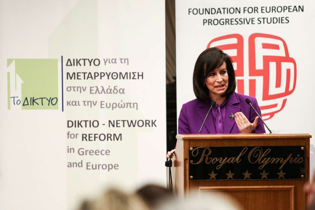 Η Αννα Διαμαντοπούλου πρότεινε παγκόσμιο φόρο στις τραπεζικές συναλλαγές για πόρους υπέρ προσφύγων