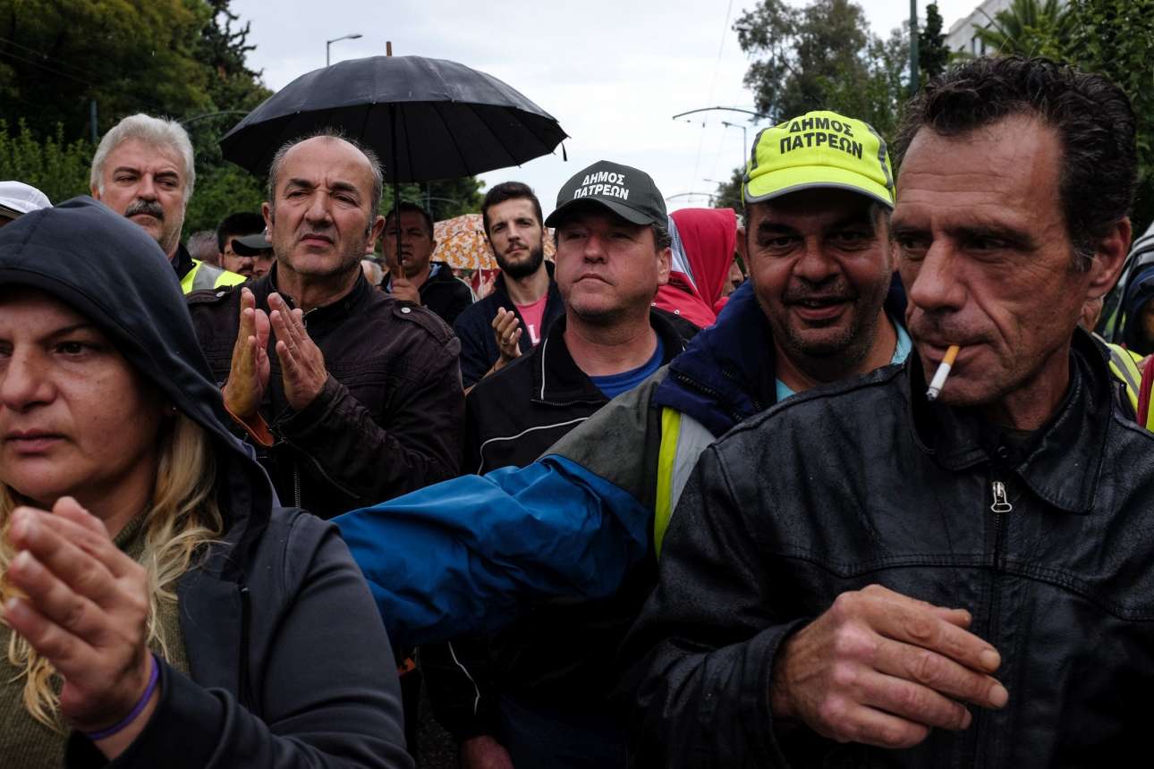 Οι προσλήψεις δεν ενοχλούν κανέναν!