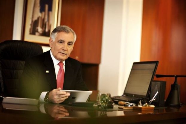 Η Ελληνική Φαρμακευτική Εταιρεία τιμά τον Διονύση Φιλιώτη