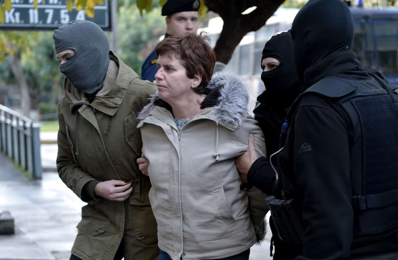 Επιστολή-μανιφέστο από την Πόλα Ρούπα αντί απολογίας