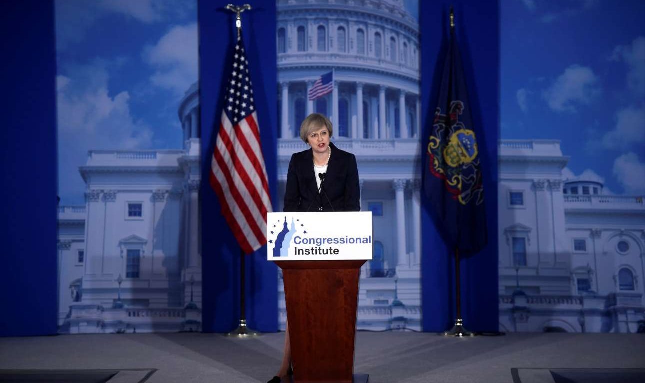 «Φοβού τον Πούτιν» το μήνυμα της Μέι προς τους Αμερικανούς