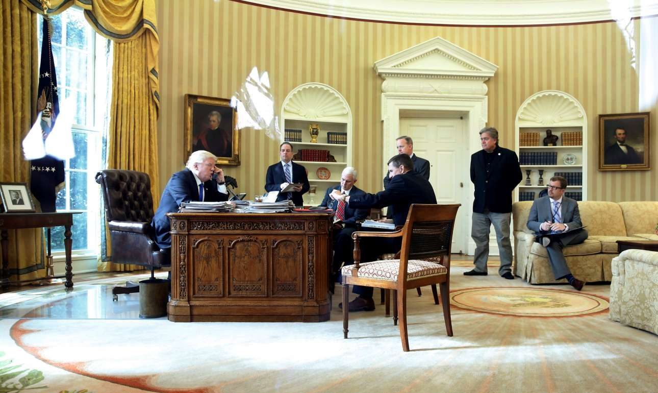 Tηλεφωνικές επαφές Τραμπ με Μέρκελ, Πούτιν και Ολάντ