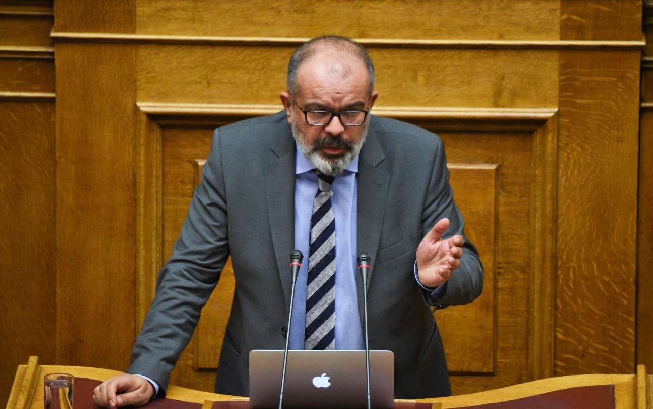 Αδειάζει το Ποτάμι, έφυγε και ο Μπαργιώτας