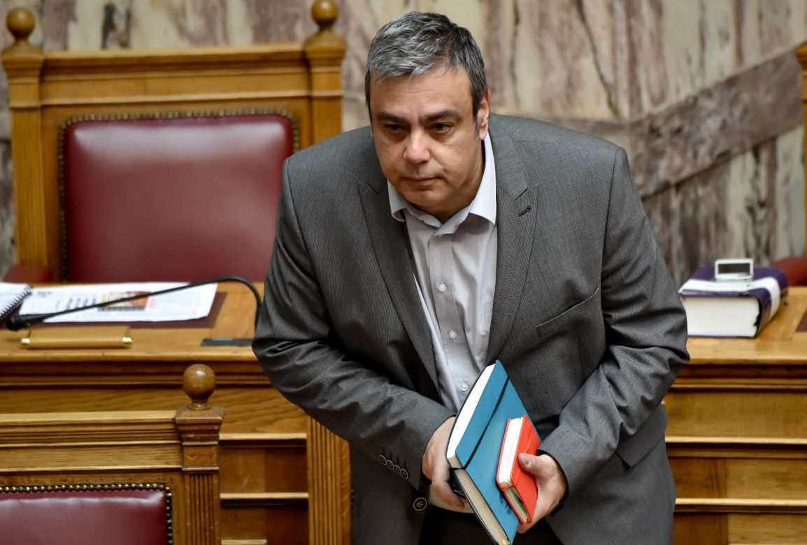 Βερναρδάκης αδειάζει Δραγασάκη: «Δεν τελειώνει η ζωή αν δεν μπούμε στο QE»