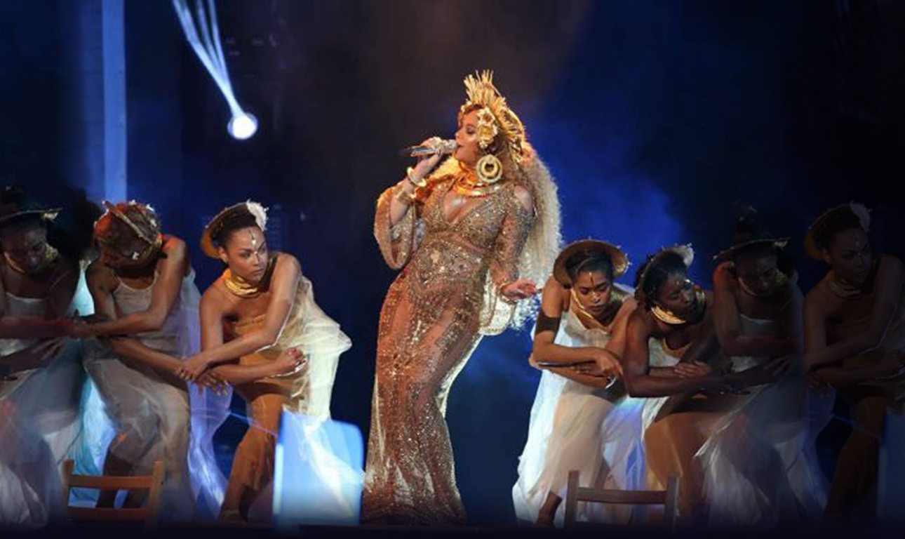 Βραβεύεσαι ευκολότερα στις σόου μπίζνες αν είσαι μαύρος ή έγκυος;