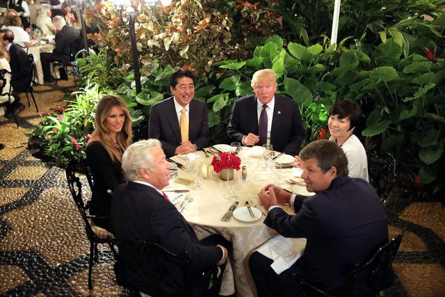 Japanese Prime Minister Shinzo Abe and Akie Abe (R) attend dinner with U.S. President Donald Trump his wife Melania (L) at Mar-a-Lago Club in Palm Beach, Florida U.S., February 10, 2017. REUTERS/Carlos Barria