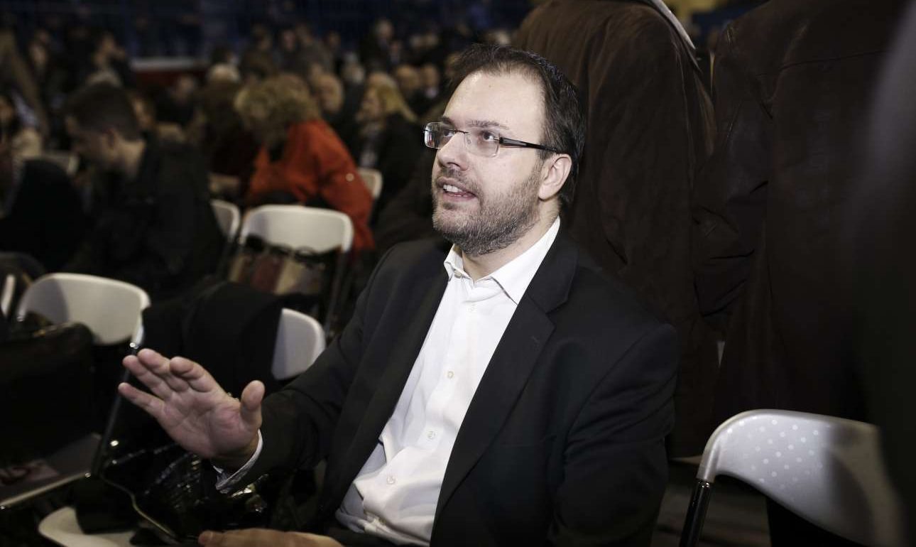 Ο αιφνιδιασμός Θεοχαρόπουλου για κυβέρνηση εθνικής συνεννόησης