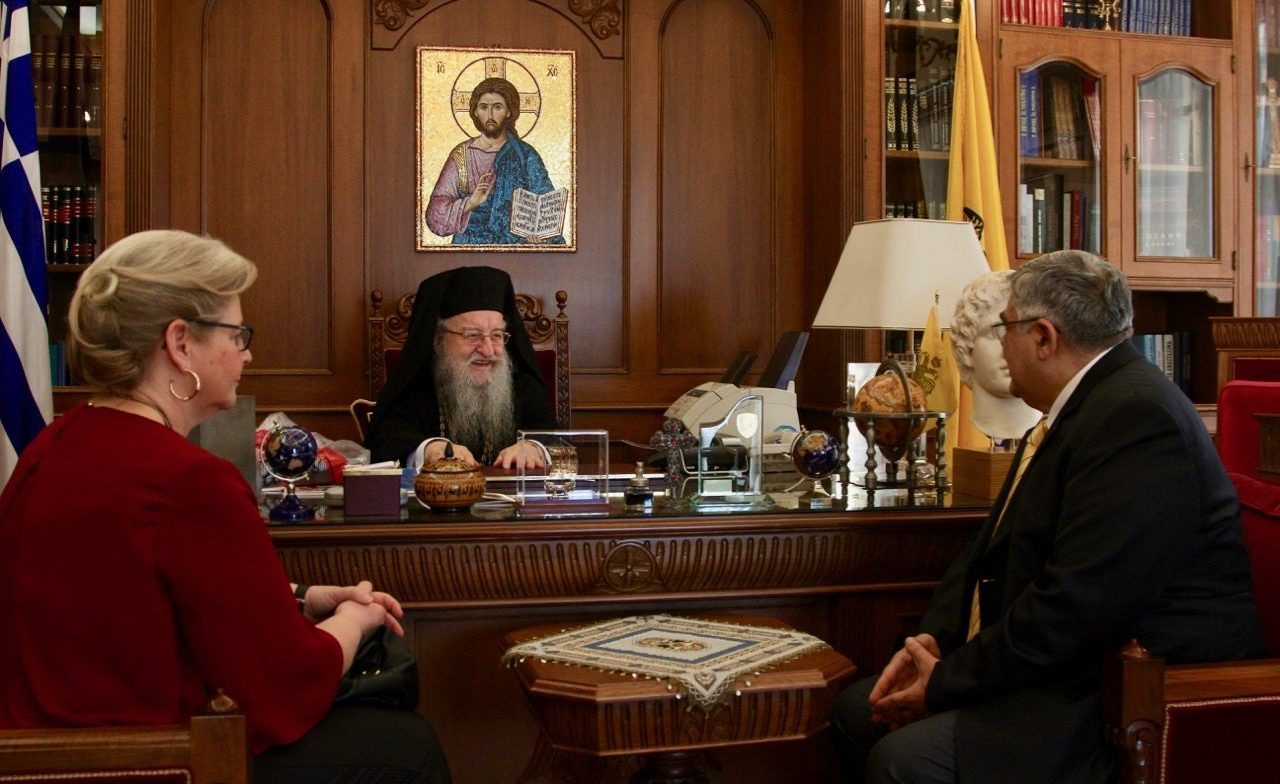 Ο Παναγιώτατος και… το πρόβλημα