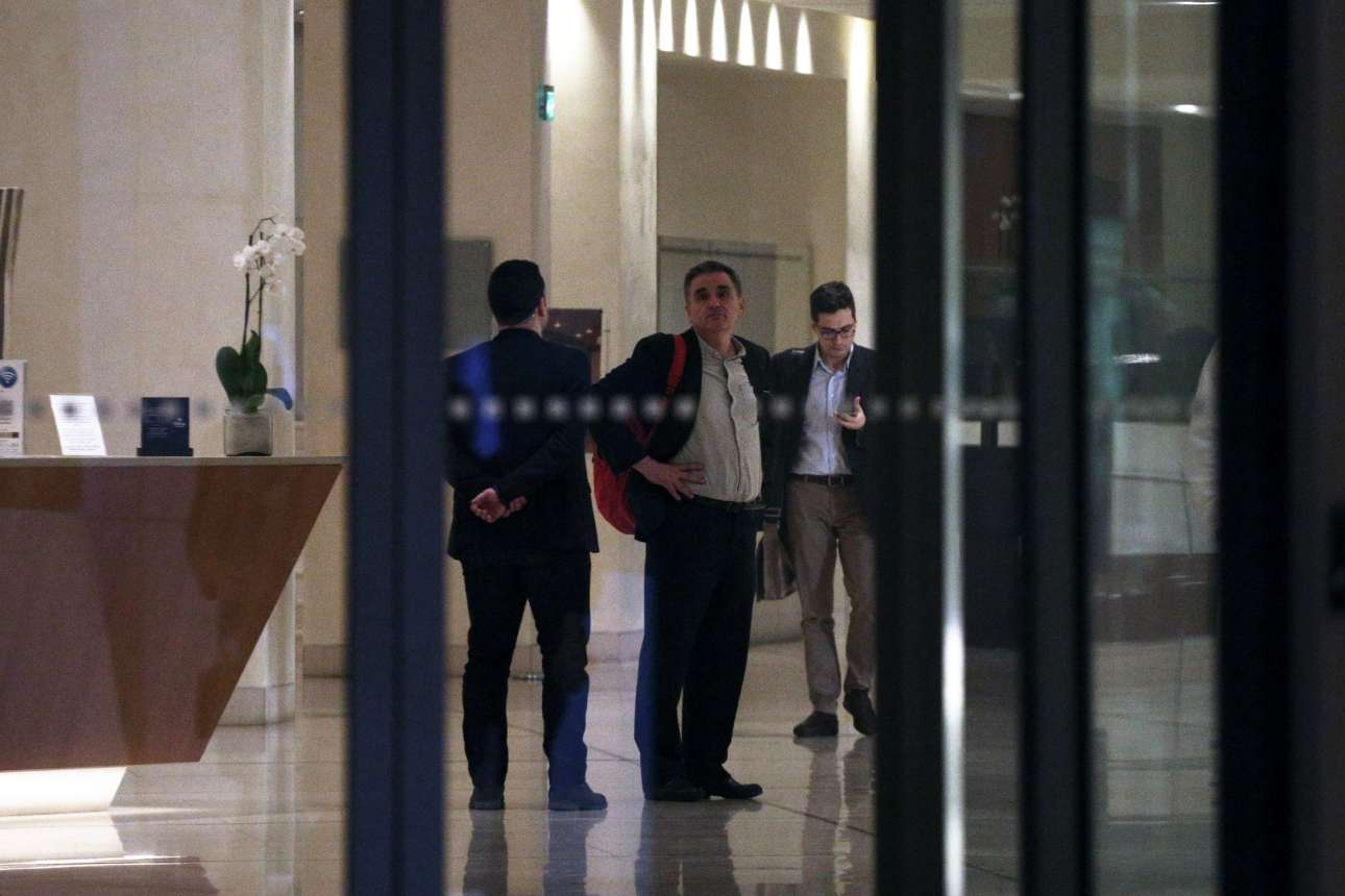 Διαφωνίες με τους Θεσμούς για μέτρα και αντίμετρα