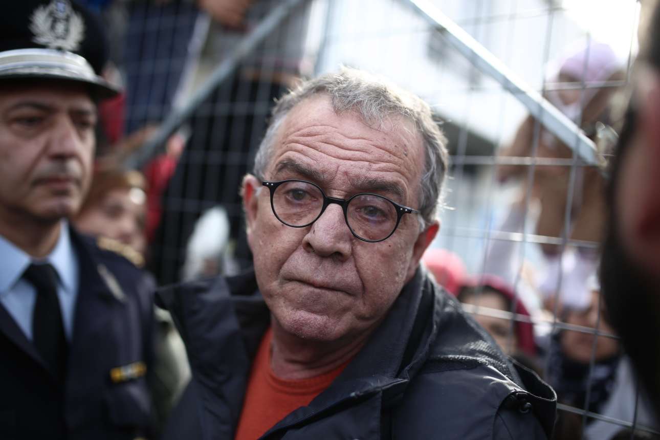 Μουζάλας: «Δεν μπορούμε να φιλοξενήσουμε ούτε έναν πρόσφυγα παραπάνω»