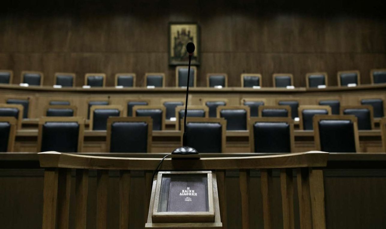 Η Ενωση Δικαστών και Εισαγγελέων στο πλευρό της Ελένης Ράικου