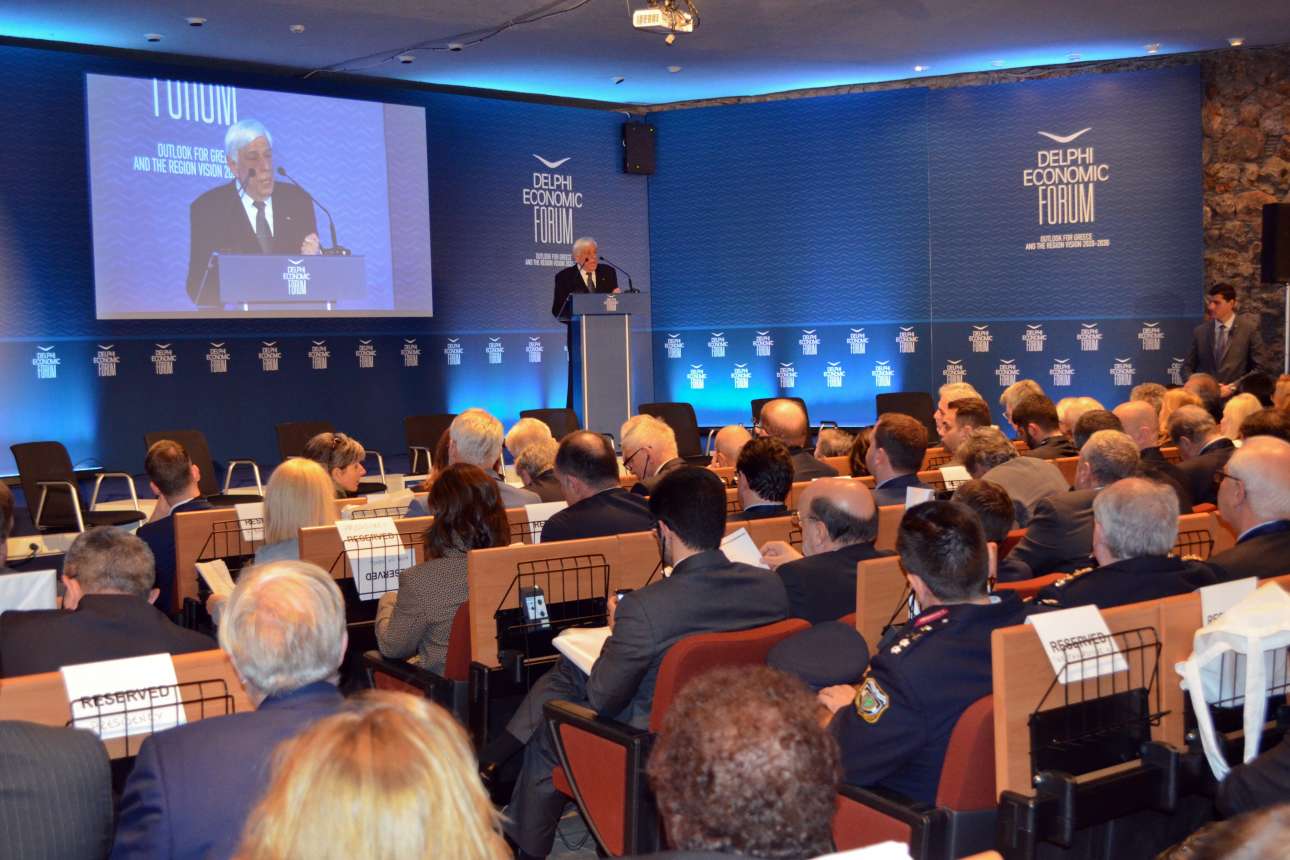 Ο Παυλόπουλος βλέπει κίνδυνο διάλυσης της ΕΕ