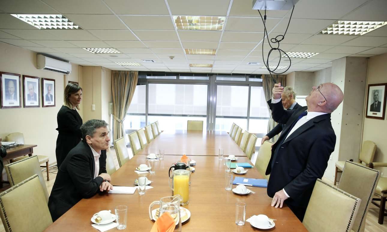 Ευχές και συμπάθεια από τον Σαπέν προς την Ελλάδα