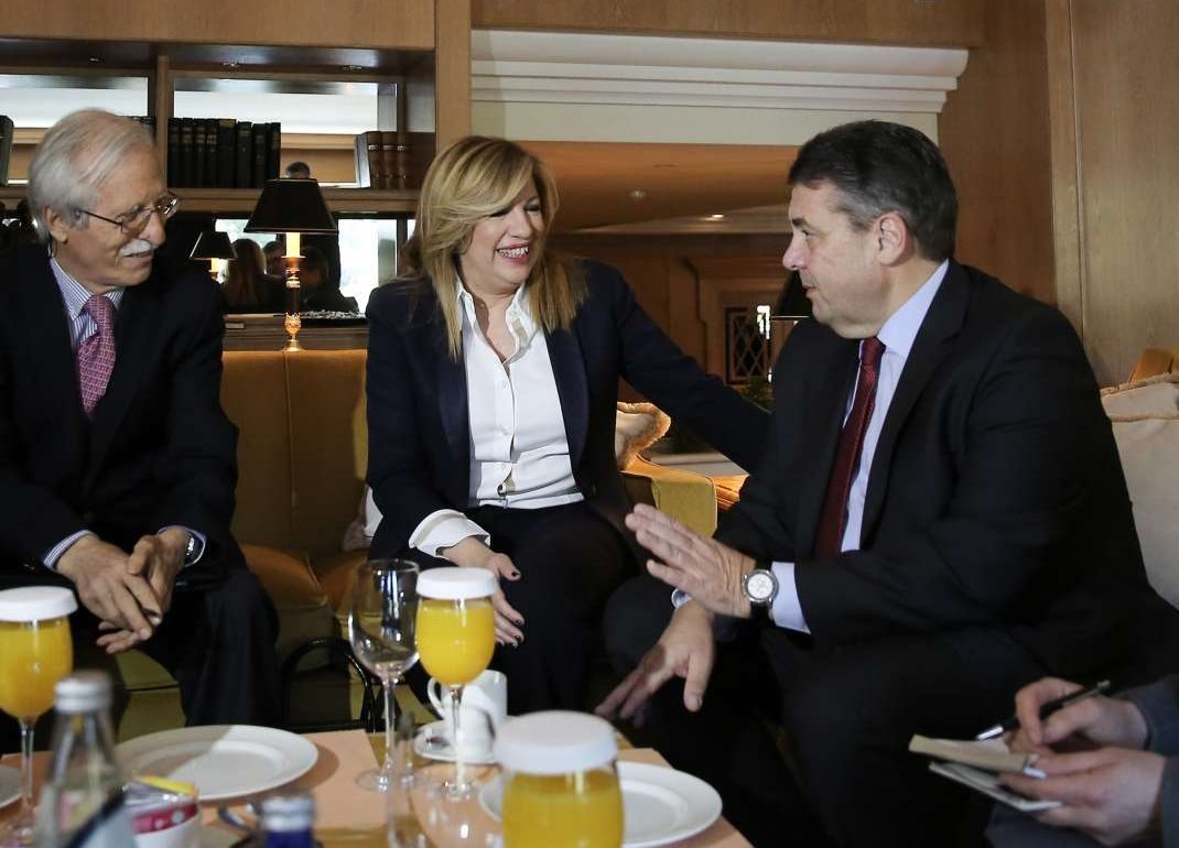 Ο Γκάμπριελ απέναντι στις δεσμεύσεις Παυλόπουλου και τις ευχές Γεννηματά