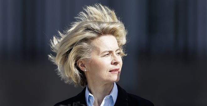 Βερολίνο προς Τραμπ: «Δεν υπάρχουν χρέη για την άμυνα»