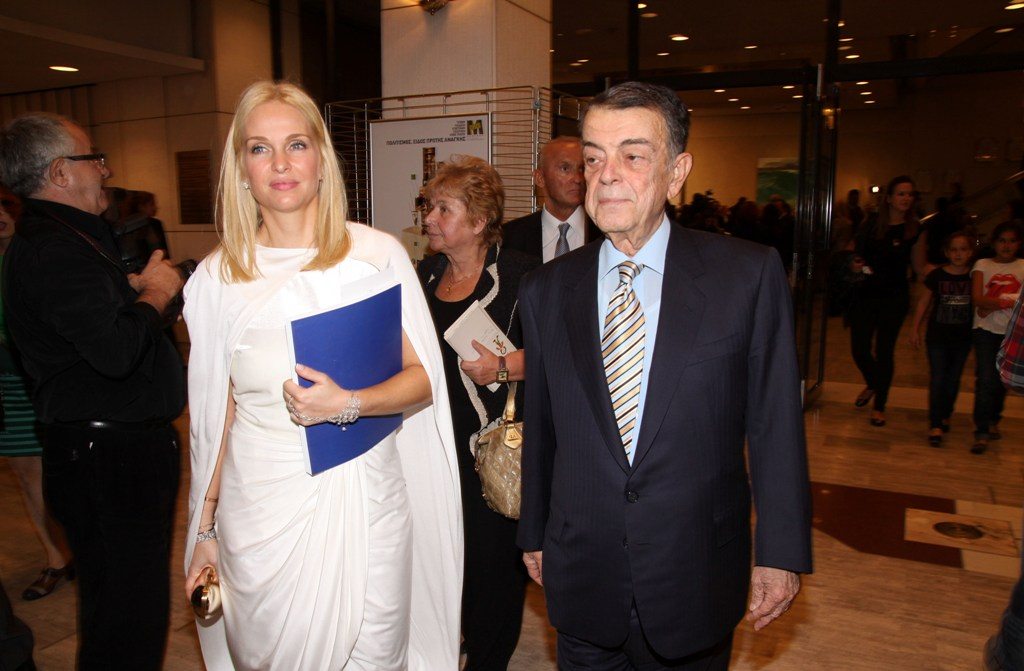 Daily Mail: «Η Μαρί Κυριακού αφαίρεσε πολύτιμα αντικείμενα»