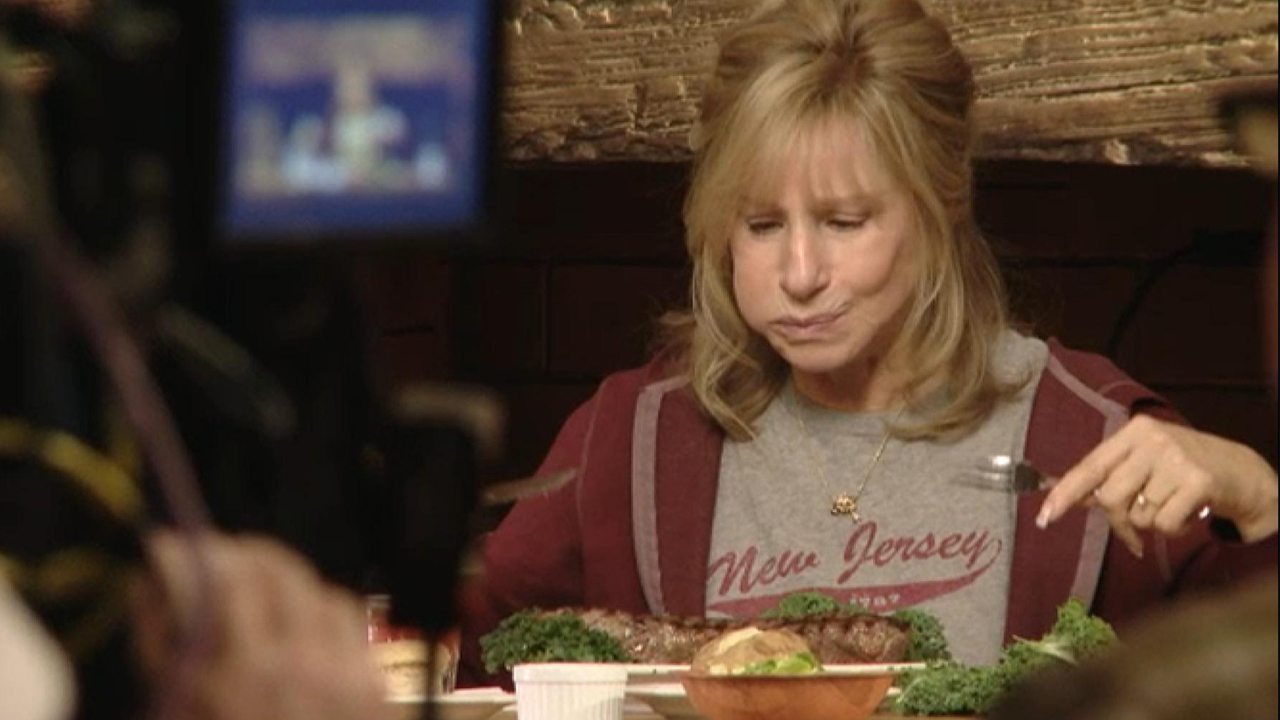 Γιατί ο Τραμπ παχαίνει… την Μπάρμπρα Στρέιζαντ