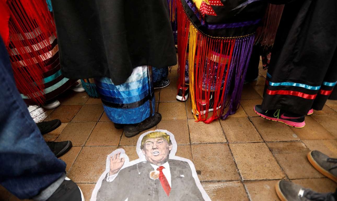 Η Δύση σε πόλεμο με τους σκοταδιστές