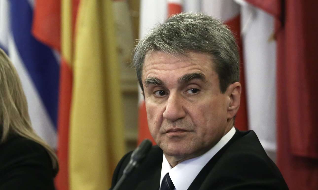 Λοβέρδος: «Η κυβέρνηση είναι εχθρός της χώρας»