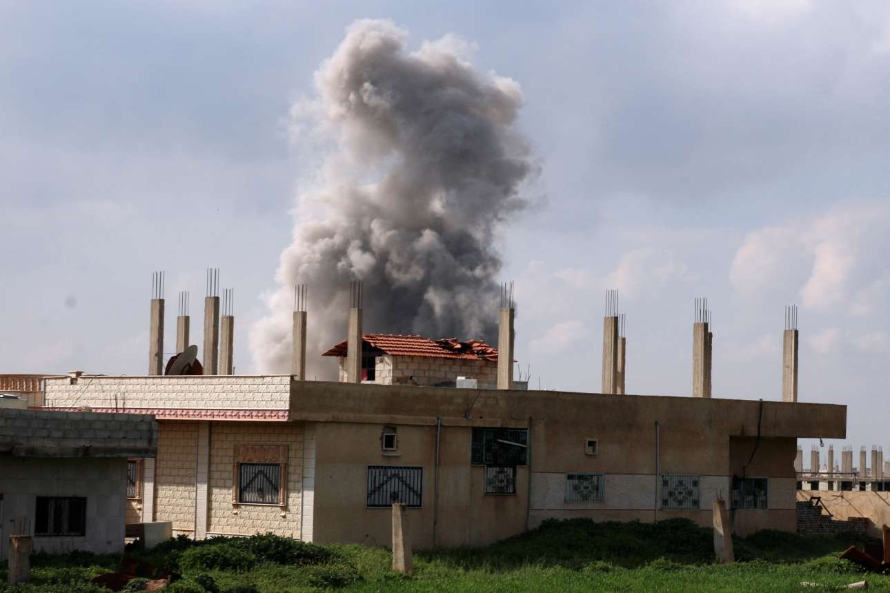 Συριακός στρατός: «Εκατοντάδες νεκροί έπειτα από βόμβες ΗΠΑ σε εργοστάσιο με χημικά»