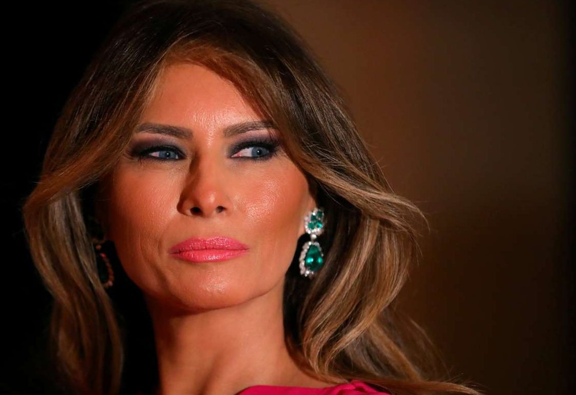 Η Daily Mail απολογείται -με λεφτά- στη Μελάνια Τραμπ