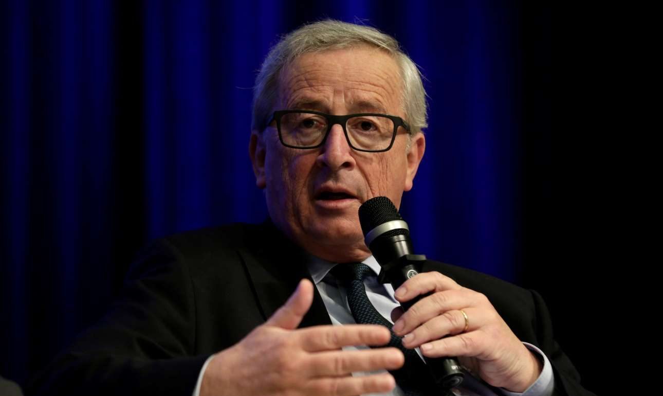 Σχεδιασμό μέτρων για το χρέος μέχρι τον Μάιο ζητά ο Γιούνκερ