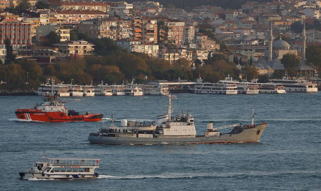 Ρωσικό πολεμικό πλοίο βυθίστηκε μετά τη σύγκρουση με εμπορικό στη Μαύρη Θάλασσα